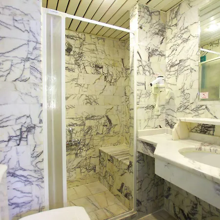 Grand Aquarium İçmeler