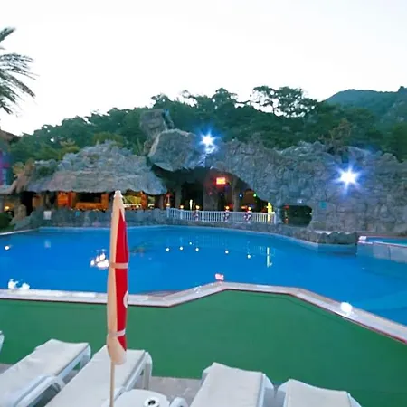 호텔 Grand Aquarium 4*