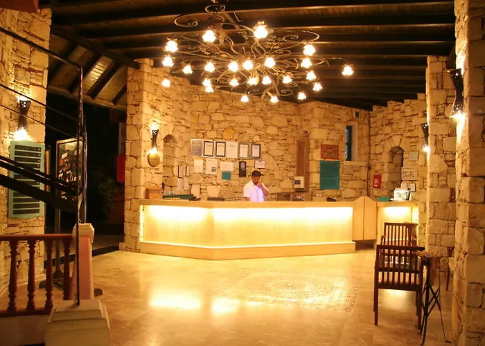 Hotel Grand Aquarium İçmeler