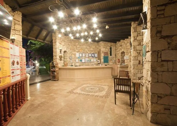 Hotel Grand Aquarium İçmeler