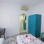 Grand Aquarium Hotel 4*