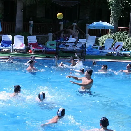 Hotel Grand Aquarium İçmeler