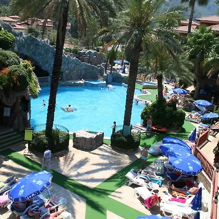 מלון Grand Aquarium