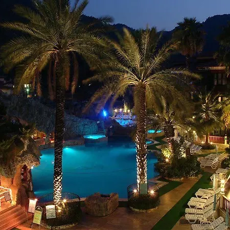 Grand Aquarium Hotel İçmeler