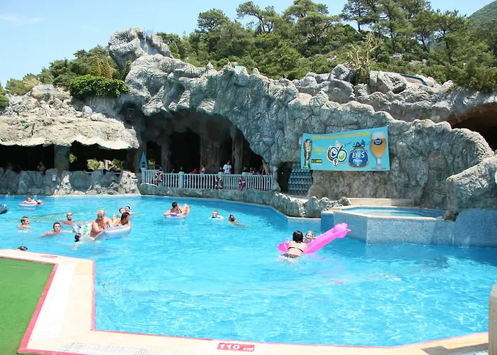 Grand Aquarium Ичмелер