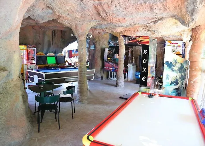 Grand Aquarium Отель