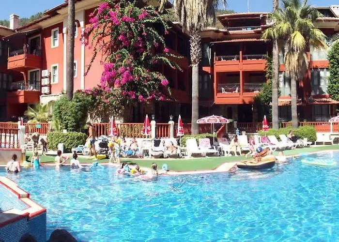 Grand Aquarium Отель