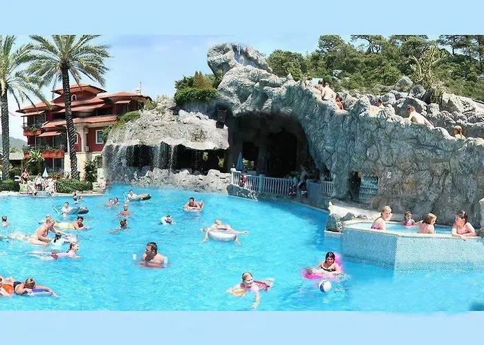 Отель Grand Aquarium Ичмелер