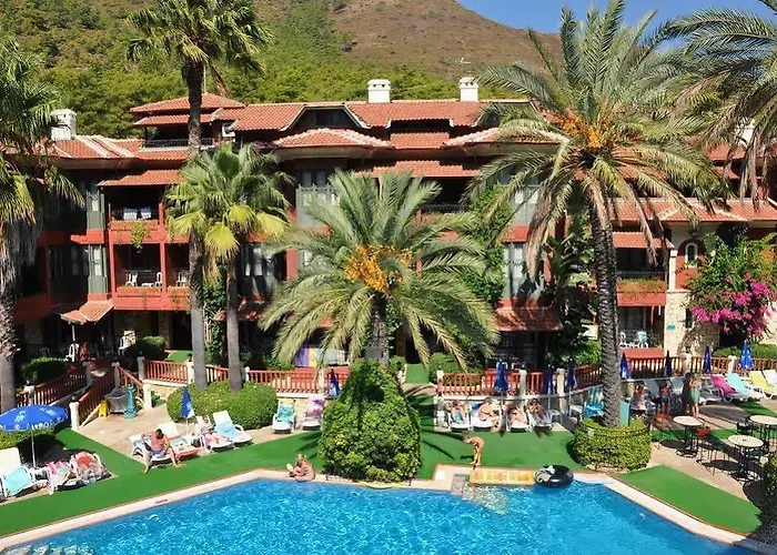 Grand Aquarium Отель Ичмелер