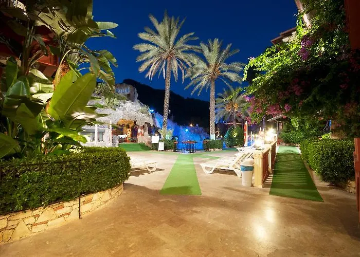 Grand Aquarium Отель